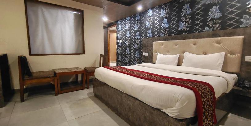 Hotel Magic stays - Shimla Royale -Free pickup from Railway station