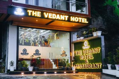 Отель The Vedant Hotel