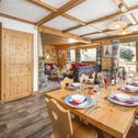 Шале Chalet Himalaya , 10 Person Chalet with 5 ensuite bedrooms and outdoor jacuzzi in Meribel Centre