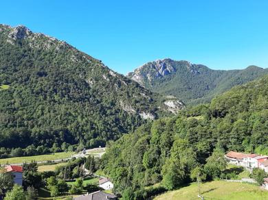 Apartments Casa preciosas vistas, ubicada en medio del Parque Natural de REDES, Asturias