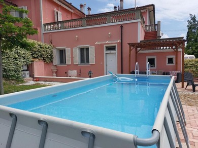 Holiday home Empoli Campagna, Appartamento Indipendente con giardino 500 mq e piscina privati