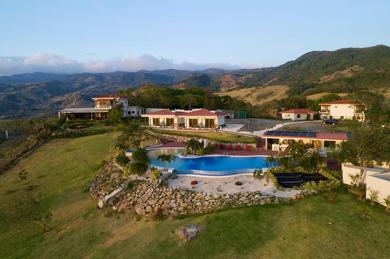 Отель Vida Mountain Resort & Spa