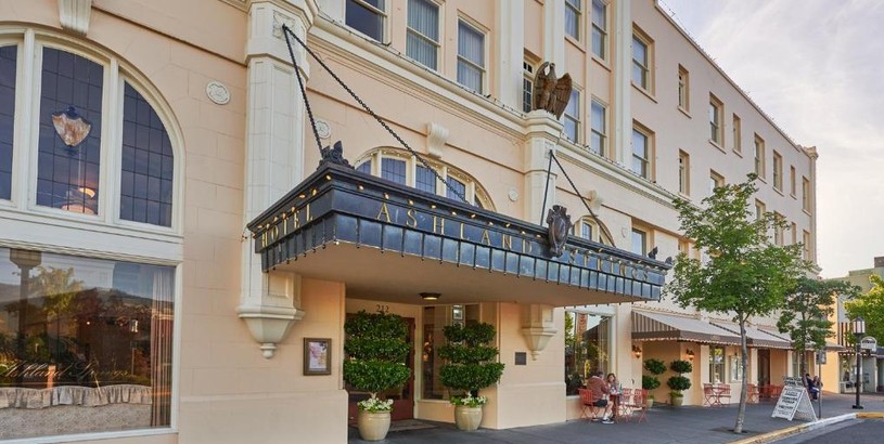 Отель Ashland Springs Hotel