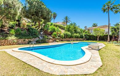 Holiday home Amazing home in Calahonda with Outdoor swimming pool, WiFi and 4 Bedrooms