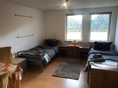 Апартаменты einfache Monteur Wohnung mit Küche ohne WIFI 3 Schlafzimmer in Salzgitter Thiede