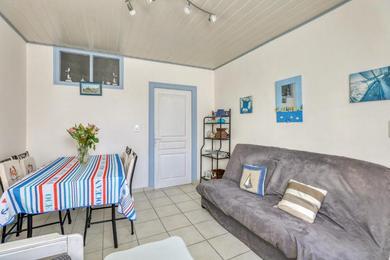 Дом отдыха Maison de 2 chambres a L'Epine a 700 m de la plage avec jardin clos et wifi