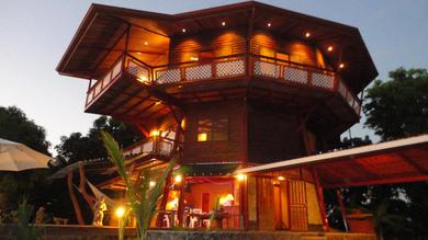 Лодж Mango Lodge, Costa Rica, Bungalow Rentals & Art Retreat