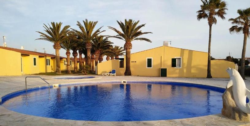 Apartments Apartamento con piscina y terraza en Ciutadella, Cala en Blanes