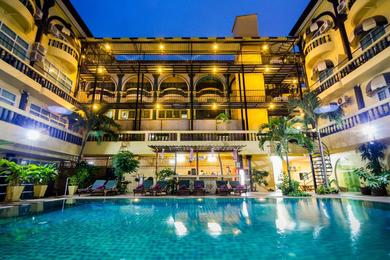 Отель Zing Resort & Spa