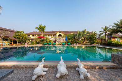 Отель Park & Pool Resort