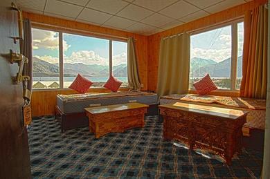Campsite Crystal Lake Resort Ladakh