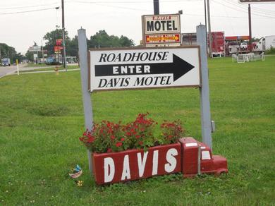 Motel Davis Motel