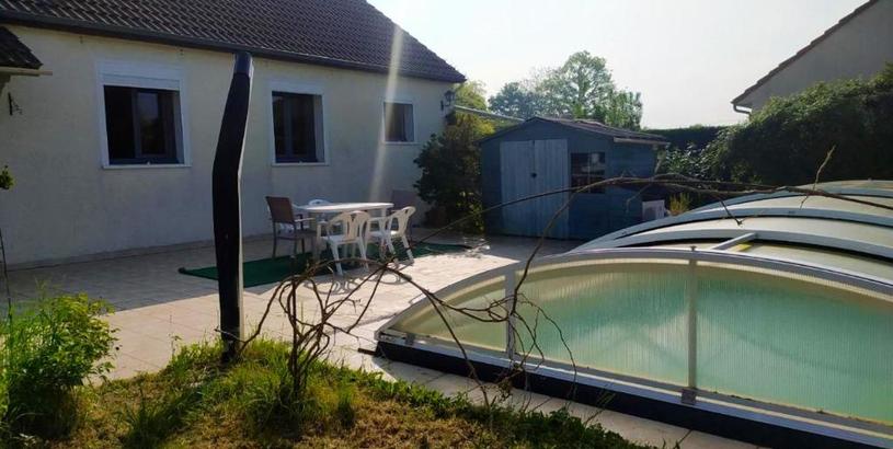 Вилла Villa de 4 chambres avec piscine privee sauna et jardin clos a Briare