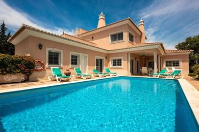Гостевой дом Villa Senna - 4 Bedroom Luxury Villa - Well Furnished Interior - Great Pool Area