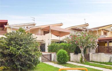 Apartments Stunning apartment in Botricello with 2 Bedrooms