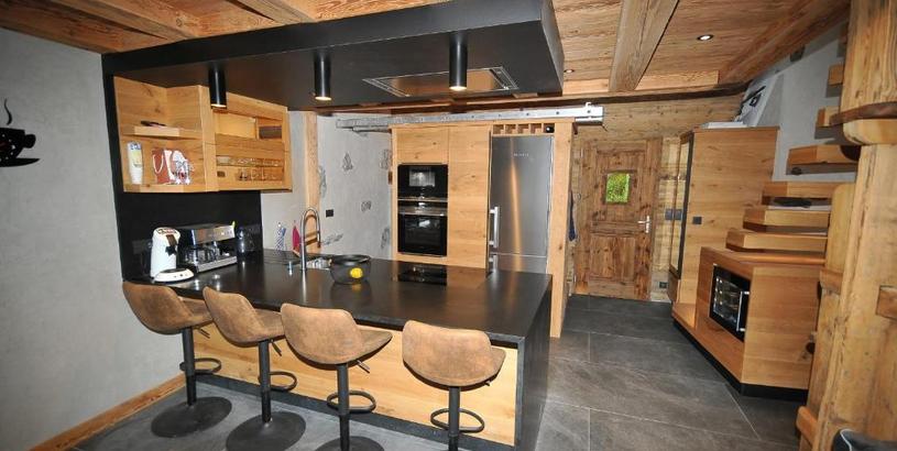 Chalet La cabane luxury apartment in the heart of the village