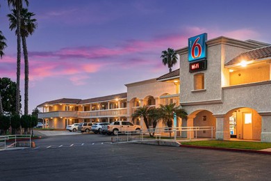 Отель Motel 6-Carlsbad, CA Beach