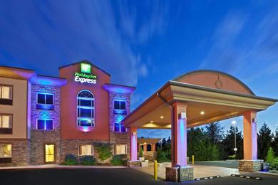 Отель Holiday Inn Express Portland South - Lake Oswego, an IHG Hotel