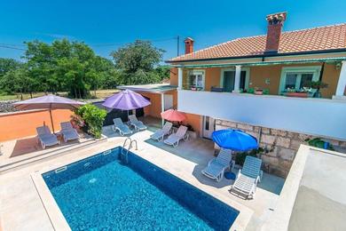 Holiday home Holiday House Vlahovich