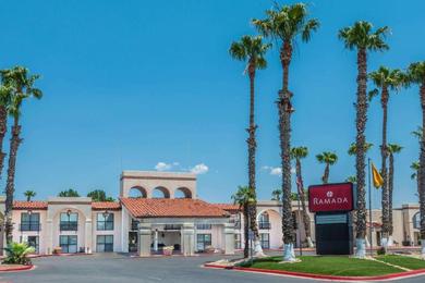 Отель Ramada by Wyndham Las Cruces Hotel & Conference Center