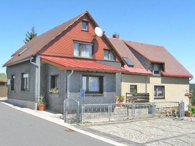 Апартаменты Comfortable Apartment in Frauenwald Thuringia near Forest
