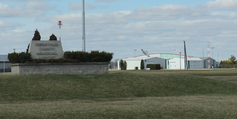 Norwood Memorial Airport (OWD), Норвуд, Соединенные Штаты