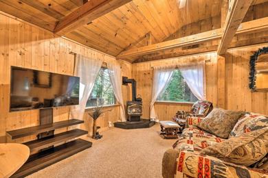 Дом отдыха Cabin with Fire Pit Minutes to Vineyards and Hiking!