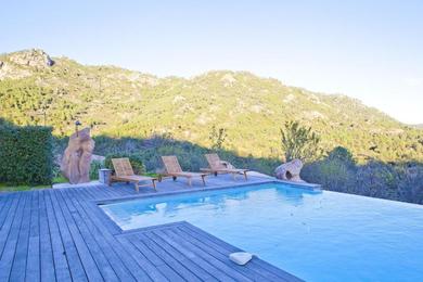Villa Villa de caractère en pierre avec piscine et vue mer et montagne