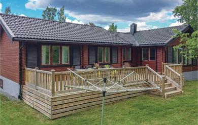 Holiday home Nice home in Flen with 5 Bedrooms, Sauna and WiFi