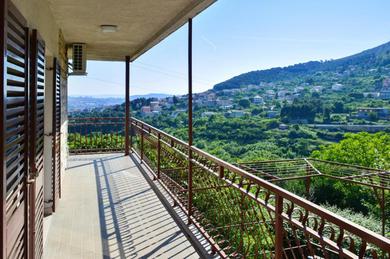 Apartments 2 bedrooms appartement with furnished balcony and wifi at Klis