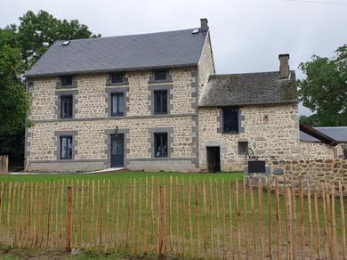 Дом отдыха Gîte Lepetit Sabotier grande capacité Puy de Dôme