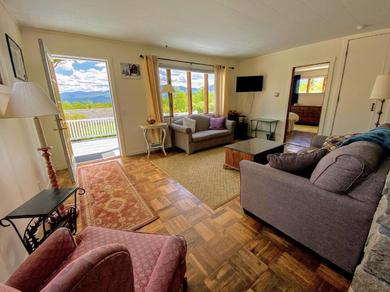 Holiday home 3L Cabin in picturesque Sugar Hill, breathtaking views, minutes from White Mountains attractions