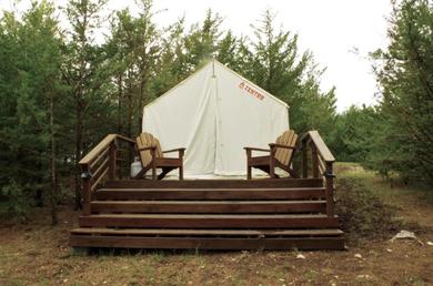 Luxury tent Tentrr Signature Site - Lakeview Hideaway at Blue Vista