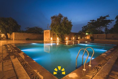 Отель Hotel Golden Safari With Swimming Pool
