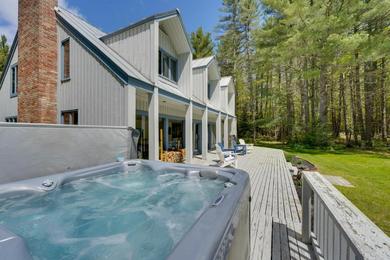 Updated Mendon Home with Hot Tub, Near Slopes!