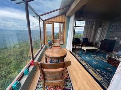 Apartments Luxury Glasshouse with Himalayan View - Kasar 360