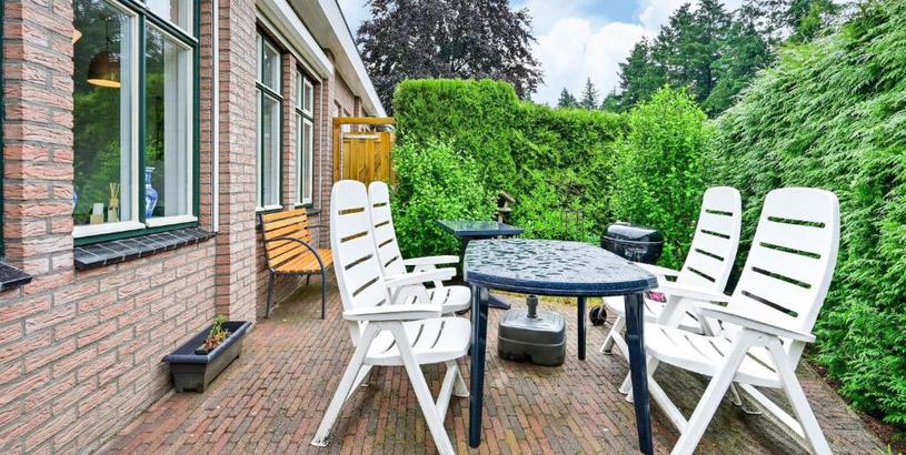 Holiday home Charming Holiday Home in Putten with Garden