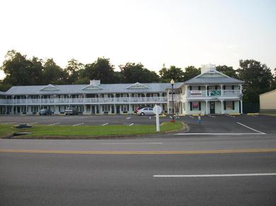 Отель Key West Inn - Boaz