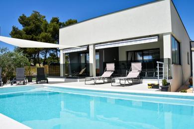 Villa Villa Sportiva Zadar with pool