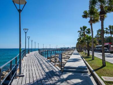 Bright vacation apartment in charismatic and sunny Limassol All yours