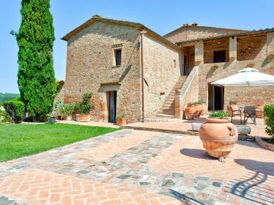 Holiday home Scenic Holiday Home in Montalcino with Swimming Pool