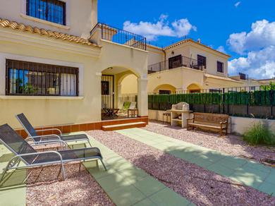 Holiday home Huge Holiday Home in Torrevieja with Swimming Pool