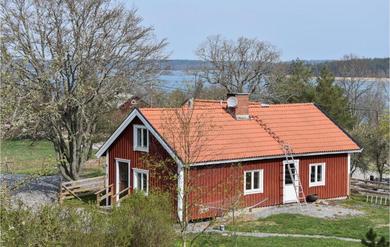 Holiday home Amazing home in Valdemarsvik w/ 3 Bedrooms