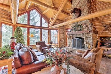 Дом отдыха Secluded Mountain Cabin By Beaver Creek and Vail!