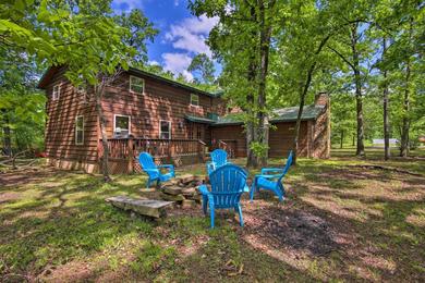 Holiday home Cozy Broken Bow Cabin with Hot Tub - 5 Mins to Lake!