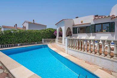 Casa Kintore A beautiful family friendly villa situated in the heart of S’Algar