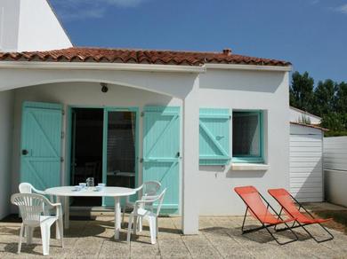 Holiday home Maison La Tranche-sur-Mer, 2 pièces, 4 personnes - FR-1-22-182