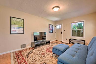 Holiday home Modern, Pet-Friendly SLC Townhome with Fire Pit!