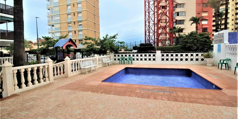 Apartments Precioso apartamento con piscina WiFi