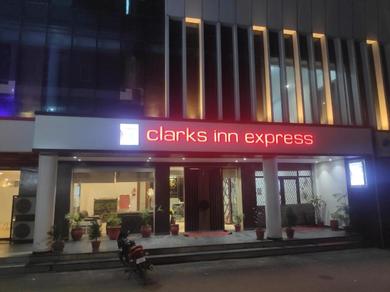 Hotel Clarks Inn Express, Jammu